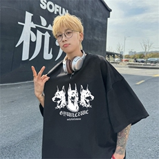 黑色