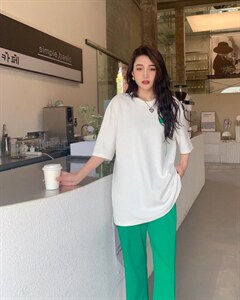 新款韩版简单大板T图片