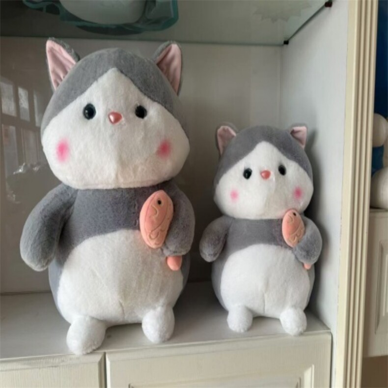贪吃猫咪可爱玩偶抱小鱼礼物毛茸茸公仔玩偶抱鱼小猫猫