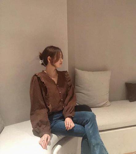 【现货】春季新款 刺绣小花边精致衬衣图片