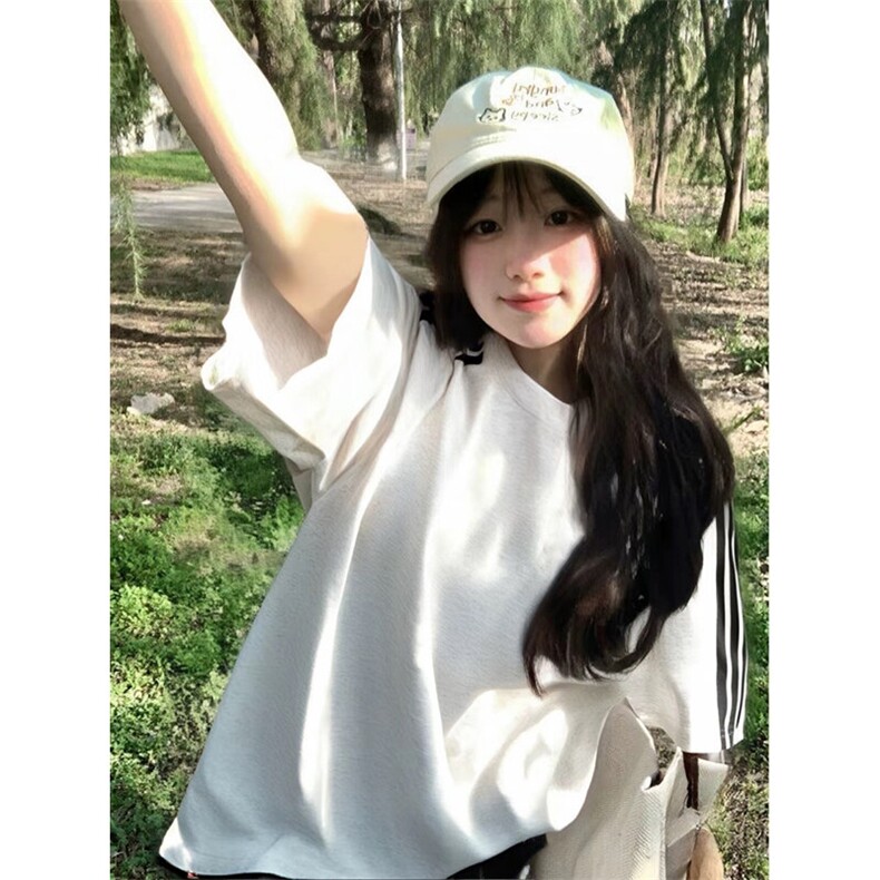 抖音得物品质二开240克宽松纯棉美式潮牌印花三条杠中性风短袖T恤,男装T恤,电商A486