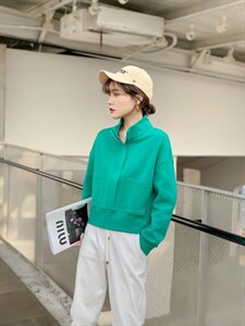 亮色针织套头外套图片