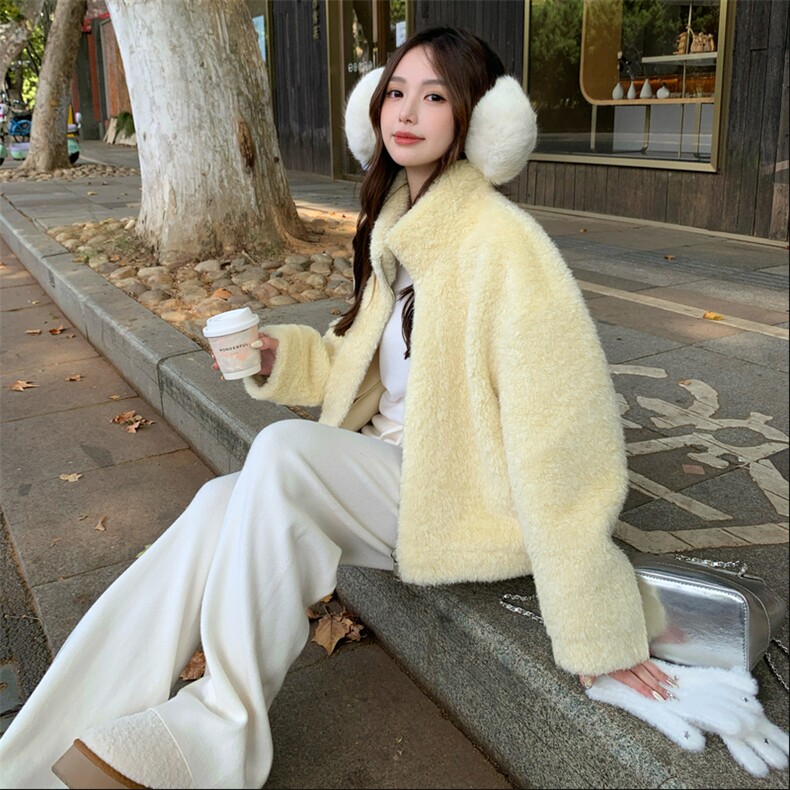 新款主推奶呼呼嫩黄色皮毛一体2639-P185-K278,女装短外套,2C129
