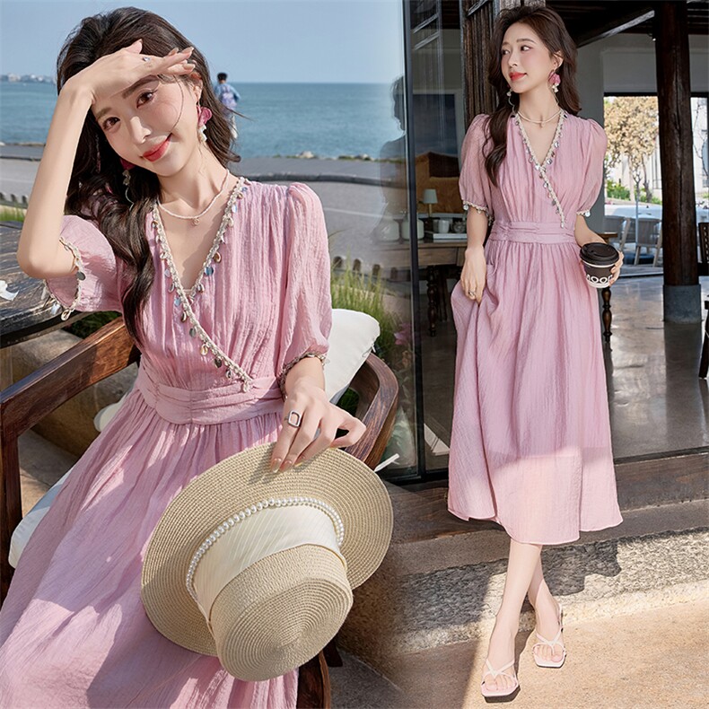 波西米亚珠片拼接V领连衣裙女2025夏季新款气质收腰显瘦度假长裙，女装连衣裙，悦祺