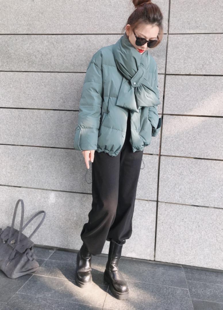 9839款围脖羽绒服
90白鸭绒时尚潮流，羽众不同，温暖过冬,女装羽绒服,蓝衣可