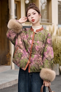 新中式国风羽绒服女2025冬季新款高端巨好看的短款狐狸毛保暖外套图片