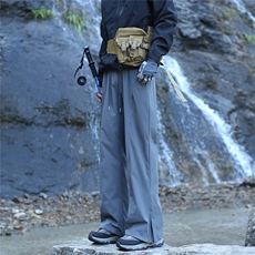 深灰色