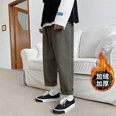 军绿色