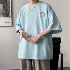 浅蓝色
