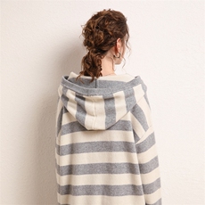 2025百搭时尚撞色条纹帽衫慵懒风羊绒衫，女装羊绒衫，雪真羊绒高端店