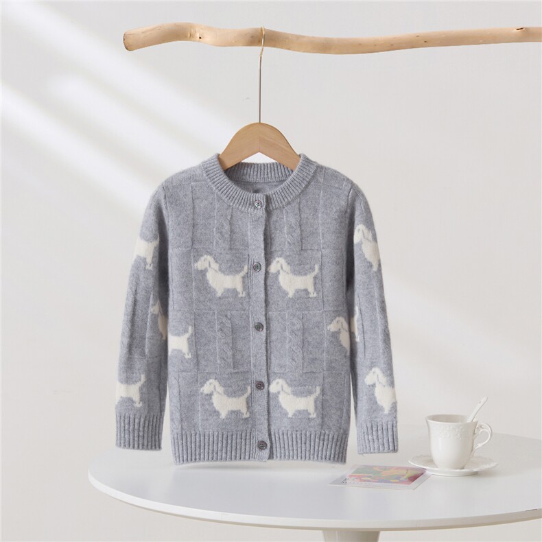 2025年新款百搭小狗提花长袖圆领羊绒开衫，童装儿童羊绒衫，轩曦羊绒