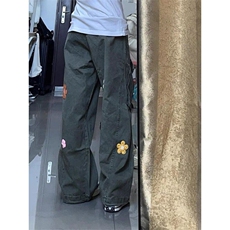 军绿色