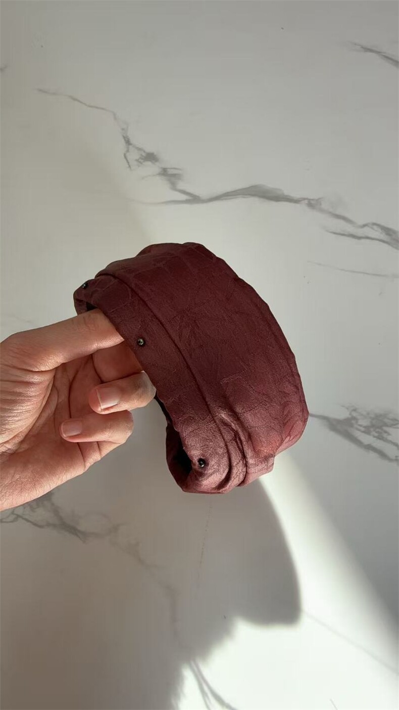 2025年新款香云纱宽顶珠发夹发箍全新，头饰，洛丽兰可