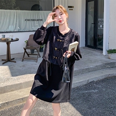 黑色