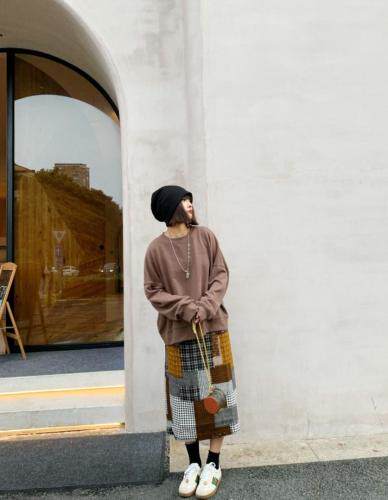 希希野子秋新款小字母圆领卫衣22152，女装卫衣/绒衫，XXYZ