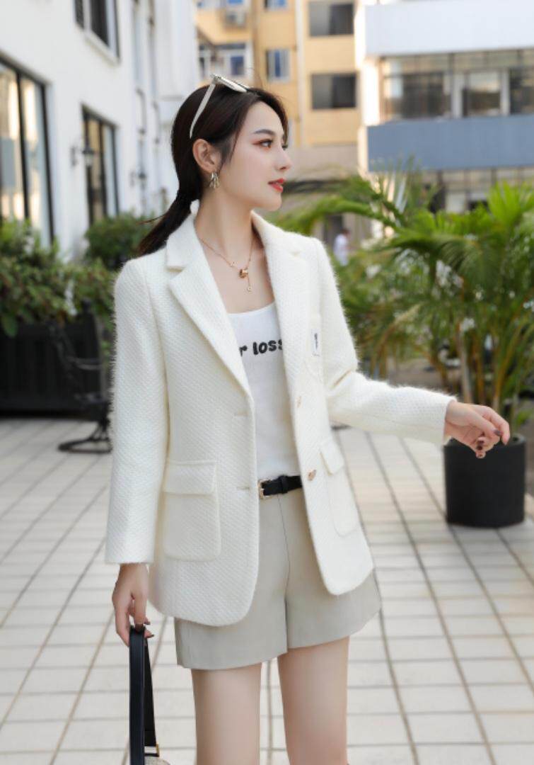 毛呢外套，女装毛呢外套，依生伴