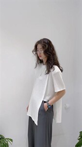 汪尚春shangchun?w
侧长短设计洋气上衣特色斜门襟图片