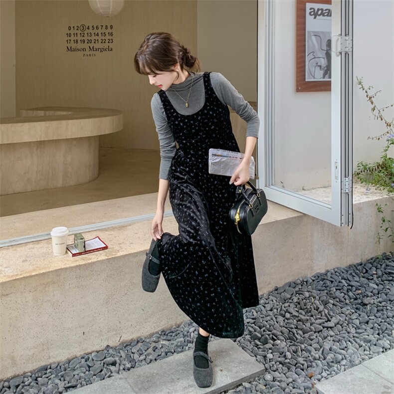 黑色金丝绒连衣裙套装女2025新款初秋高级感气质穿搭背心裙两件套,女装套装/套裙,2C111