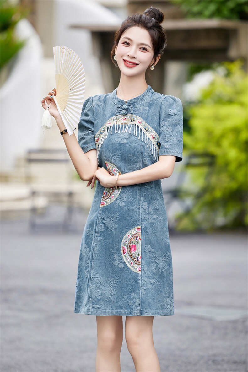 国风新中式重工流苏牛仔连衣裙女2024夏新款收腰显瘦减龄提花裙子,女装连衣裙,英标秀（1C119）