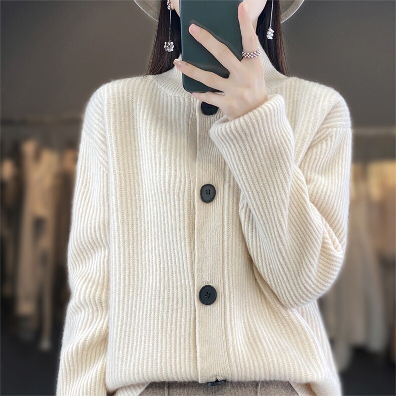 2025年夏季宽松型常规开衫单件长袖单排扣翻领落肩袖百搭,女装羊毛衫,春贝羊绒