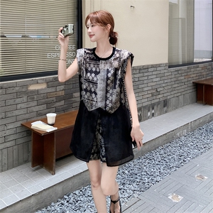 设计感复古印花无袖上衣短裤套装女2025夏季新款轻熟时尚两件套潮图片