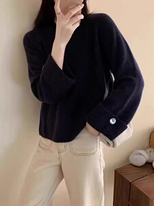 秋冬新款气质显瘦宽松袖子羊毛衫圆领套头女图片