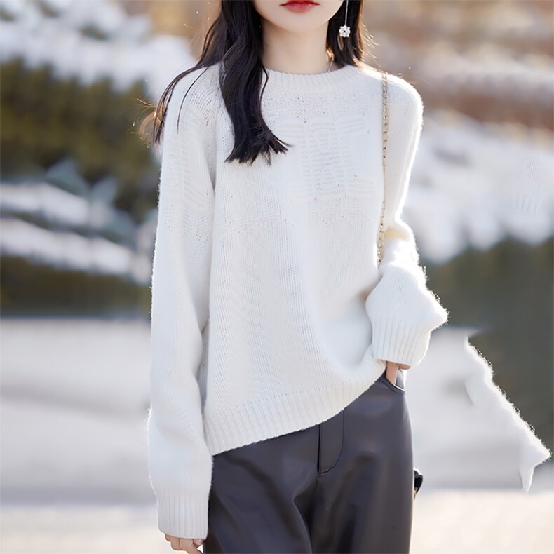 秋冬新款重工加厚圆领立体钩花宽松羊毛毛衫，女装羊毛衫，科源羊绒