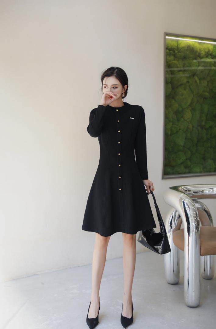 2022秋装连衣裙，女装连衣裙，贻思茗