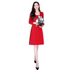 2022春装新款时尚气质新娘红装连衣裙，女装连衣裙，金典明美