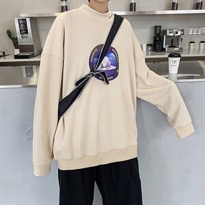【】A003-HW3122-P50新款掩泣北极熊印花卫衣 女模图片