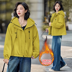 2025年冬季新款时尚加绒连帽棉服派客服，女装棉衣/棉服，依路服饰
