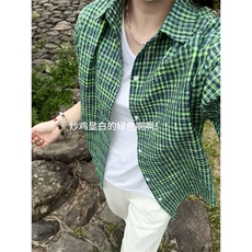 绿色