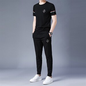 男士短袖冰丝套装2023新款潮流宽松衣服搭配休闲运动t恤两件套图片