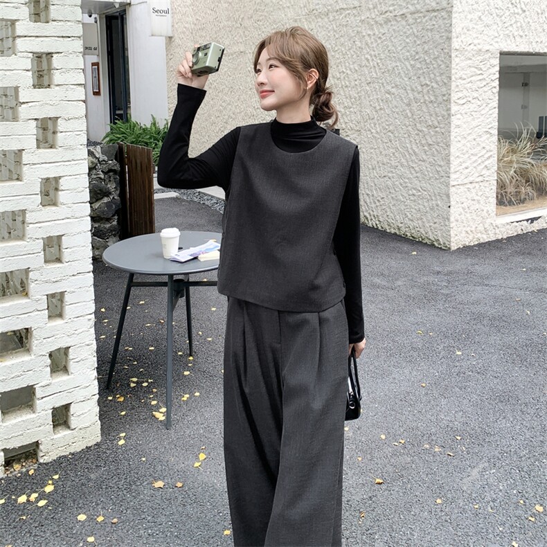 轻熟风韩系灰色背心套装女秋季2025新款气质显瘦阔腿裤打底三件套图片