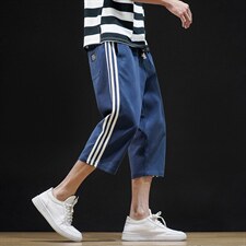 藏青色