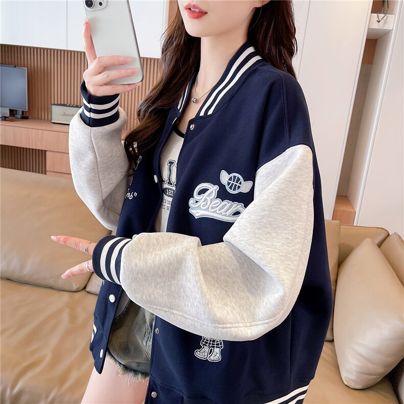 现货棒球服外套女2026春秋新款小个子超火休闲洋气减龄短款，女装卫衣/绒衫，网红馆
