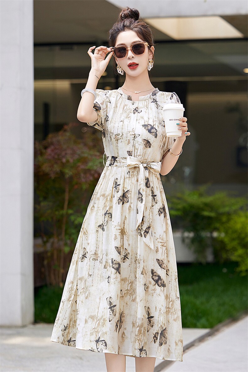 夏装新款2025年洋气时尚百搭小碎花中长款连衣裙,女装毛呢外套,新感觉