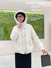 羽绒服，女装羽绒服，尼帝曼依