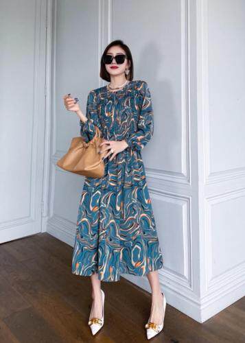 【现货】秋季新款时尚韩版花色连衣裙，女装连衣裙，陆氏青云