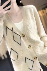 秋冬新款100%纯羊毛开衫女V领菱形刺绣针织衫宽松羊绒打底衫外套，女装针织衫/毛衣，萱芳婷羊绒