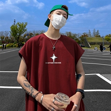 酒红色