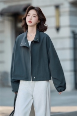 爆《现货2025秋季新款时尚休闲抽绳拉链立领洋气外套》，女装短外套，欧米莱