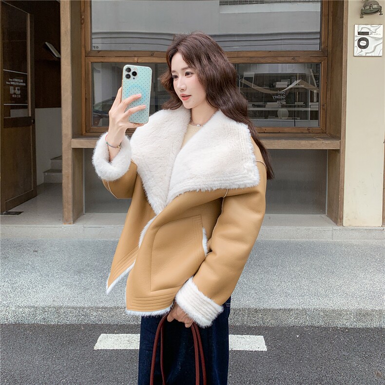 冬季新品海军领羊羔毛皮毛一体外套2145P210K358,女装皮草,2C219
