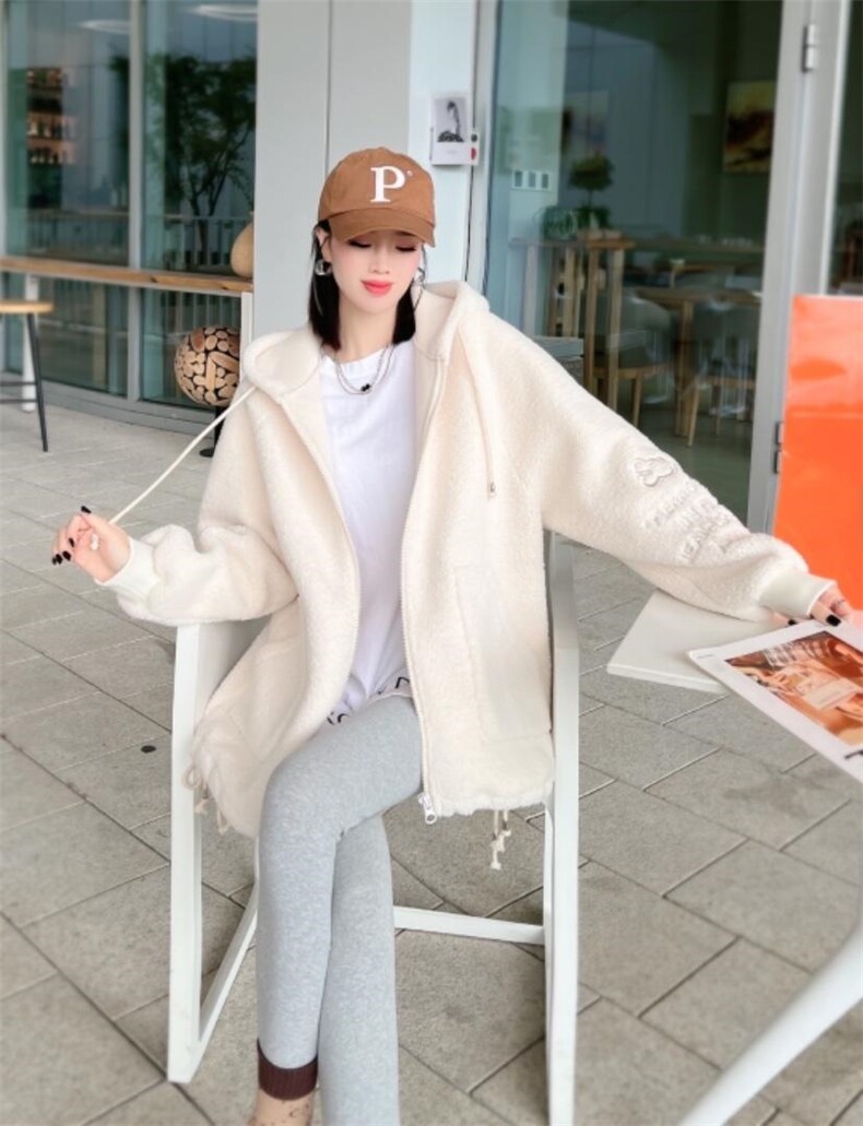 休闲皮毛一体，其它，莲佳妮