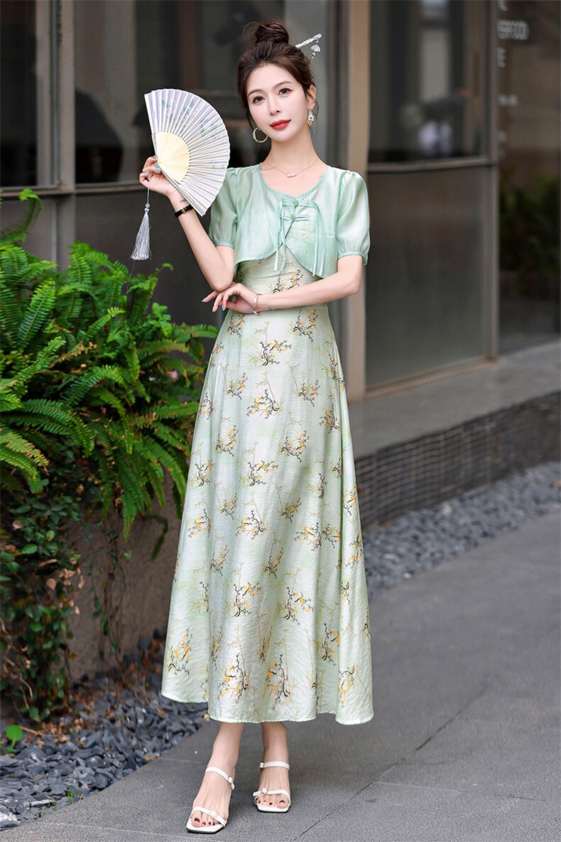 2024夏装新款新中式时尚显瘦盘扣外披碎花吊带裙两件套,女装套装/套裙,天丝秀