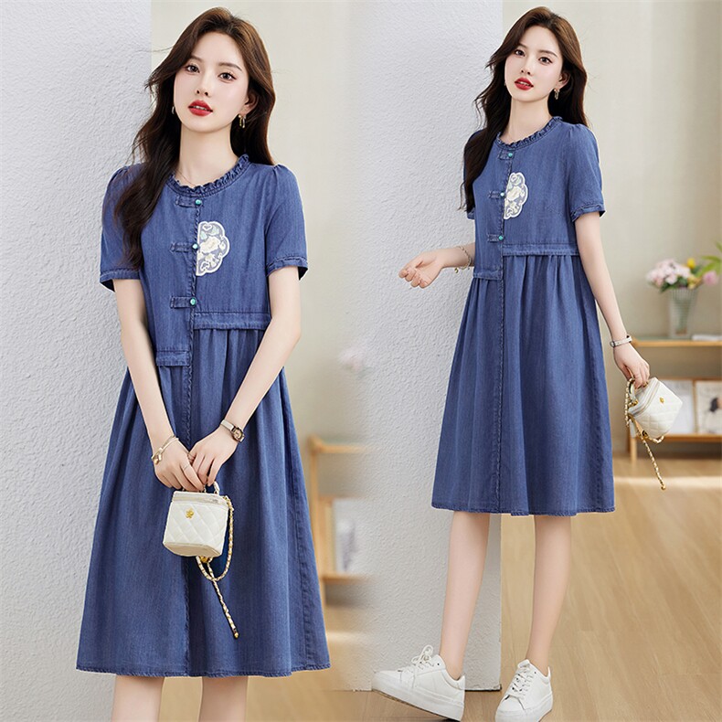 2024夏季新款简约时尚花边圆领系带收腰修身显瘦中长款连衣裙，女装连衣裙，伊航服饰