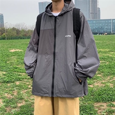 灰色