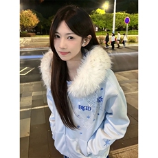 蓝色