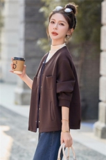 针织休闲开衫外套女2025秋季新款上衣，女装短外套，余墨