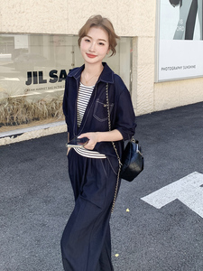 韩剧藏青色休闲衬衫运动套装女秋2025新款条纹吊带ootd穿搭三件套图片